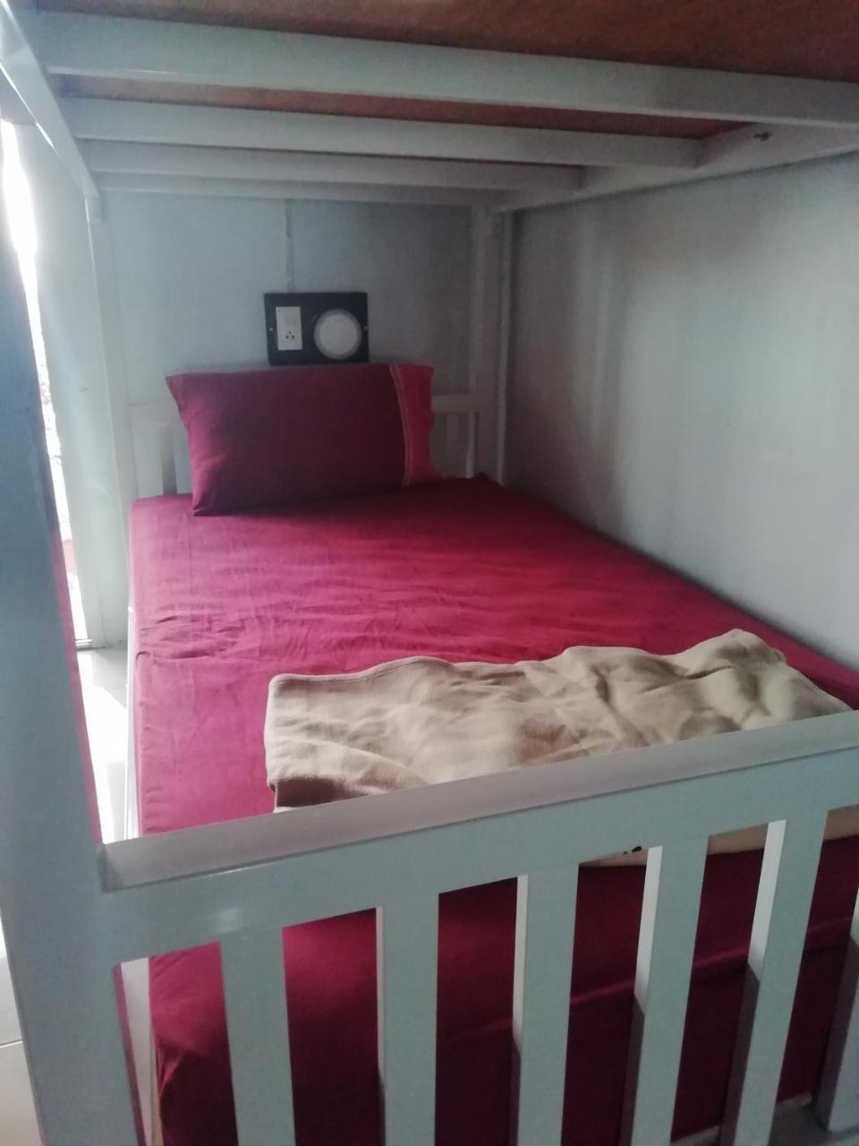 Neverland Dorm เกาะพีพี ภายนอก รูปภาพ