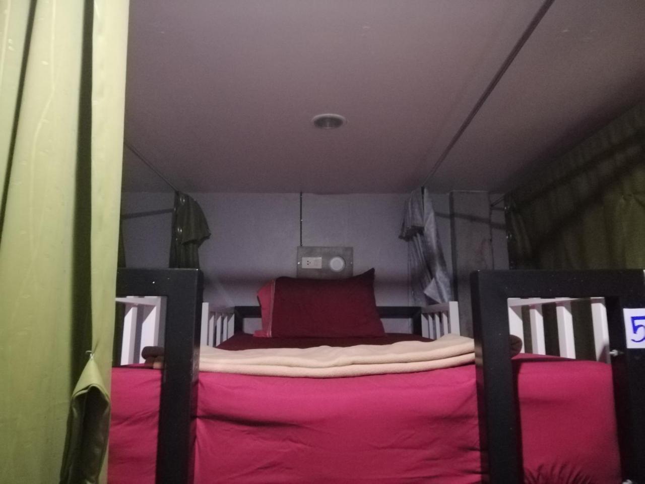 Neverland Dorm เกาะพีพี ภายนอก รูปภาพ